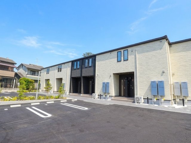 フラン・ソレイユ学園前の外観写真