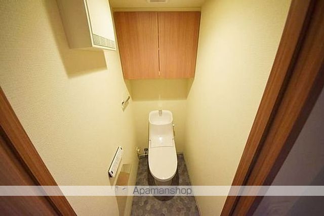 埼玉高速鉄道 赤羽岩淵駅 徒歩4分 15階建 築7年のトイレ写真