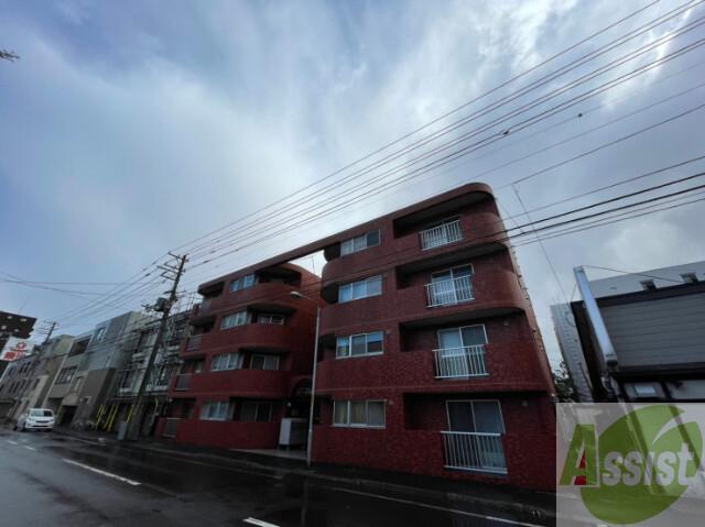 地下鉄東西線 西１８丁目駅 徒歩8分 築37年
