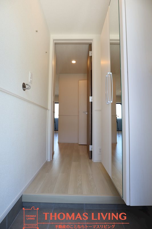 福津市 2階建 築3年の玄関写真