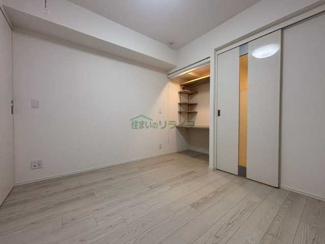 Brillia ist 渋谷本町の居間写真