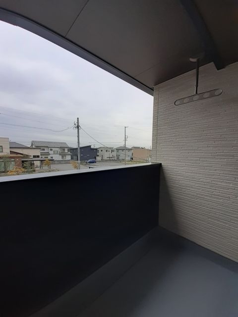 名鉄西尾線 西尾駅 バス乗車時間：14分 最寄りバス停で下車 徒歩6分 2階建 築3年の内装写真