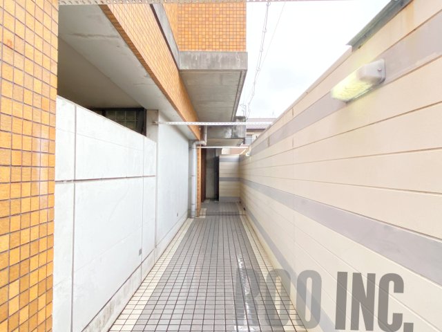 野里寺町中村コーポの外観写真