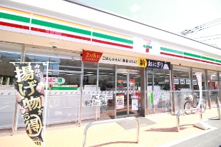 コンビニ　セブンイレブン 晃華学園前店（コンビニ）まで366m