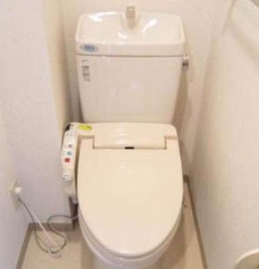 都営三田線 春日駅 徒歩2分 9階建 築27年のトイレ写真