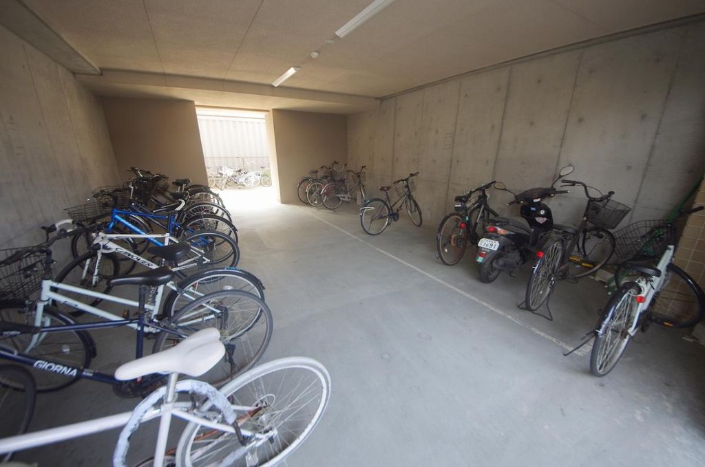 駐車場　駐車場