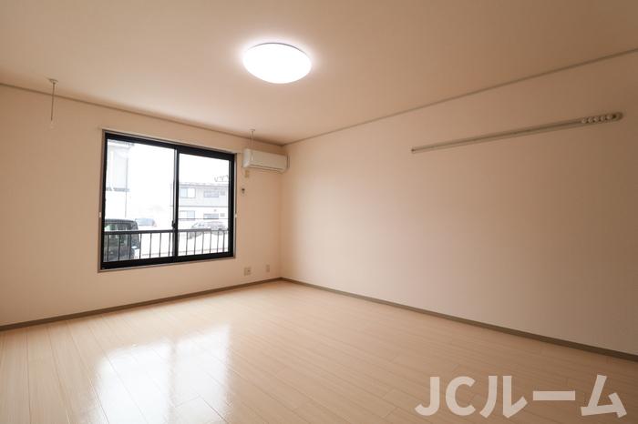 居室・リビング　※別のお部屋の参考写真です