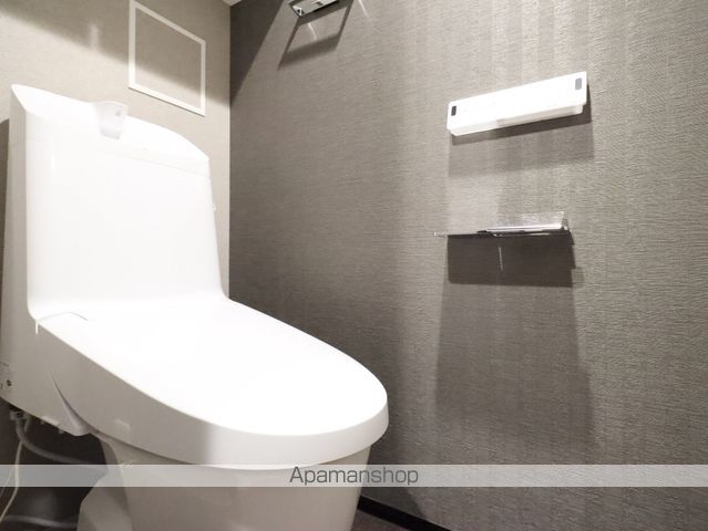 地下鉄鶴舞線 大須観音駅 徒歩5分 15階建 築3年のトイレ写真