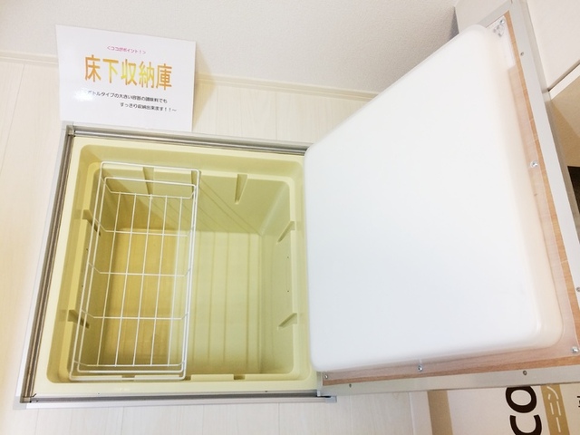 その他設備　１０１号室　床下収納