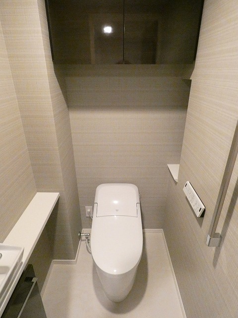 トイレ　別号室参考写真