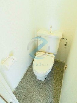 東京メトロ東西線 行徳駅 徒歩2分 5階建 築41年のトイレ写真