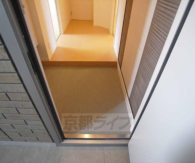 玄関　広めの玄関です。