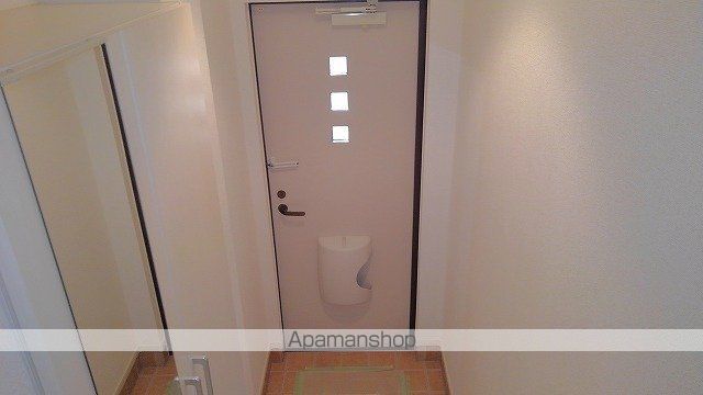 サンパティークIIの玄関写真