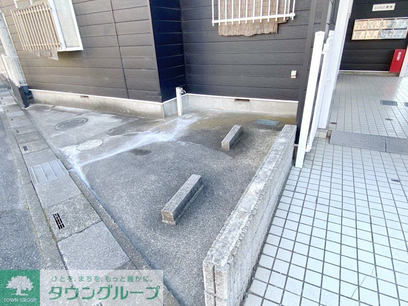駐車場　駐車場