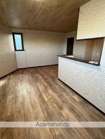 レトロ南宮崎の居間写真