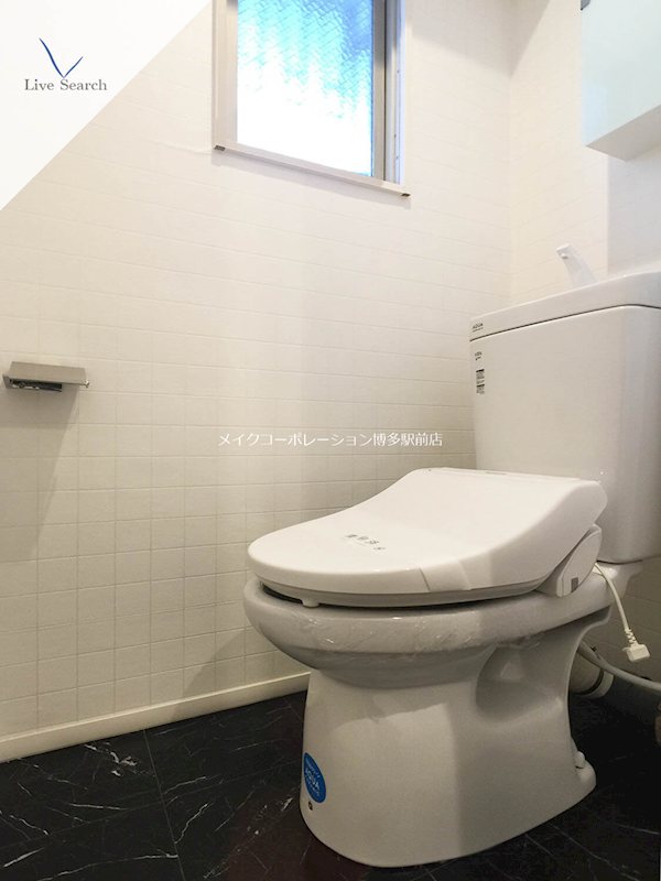 地下鉄空港線 東比恵駅 徒歩11分 6階建 築45年のトイレ写真