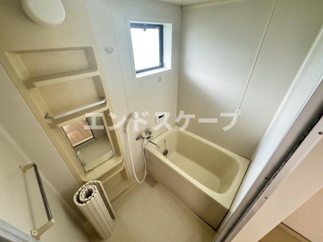 ＪＲ上越線 群馬総社駅 徒歩24分 2階建 築38年の風呂写真
