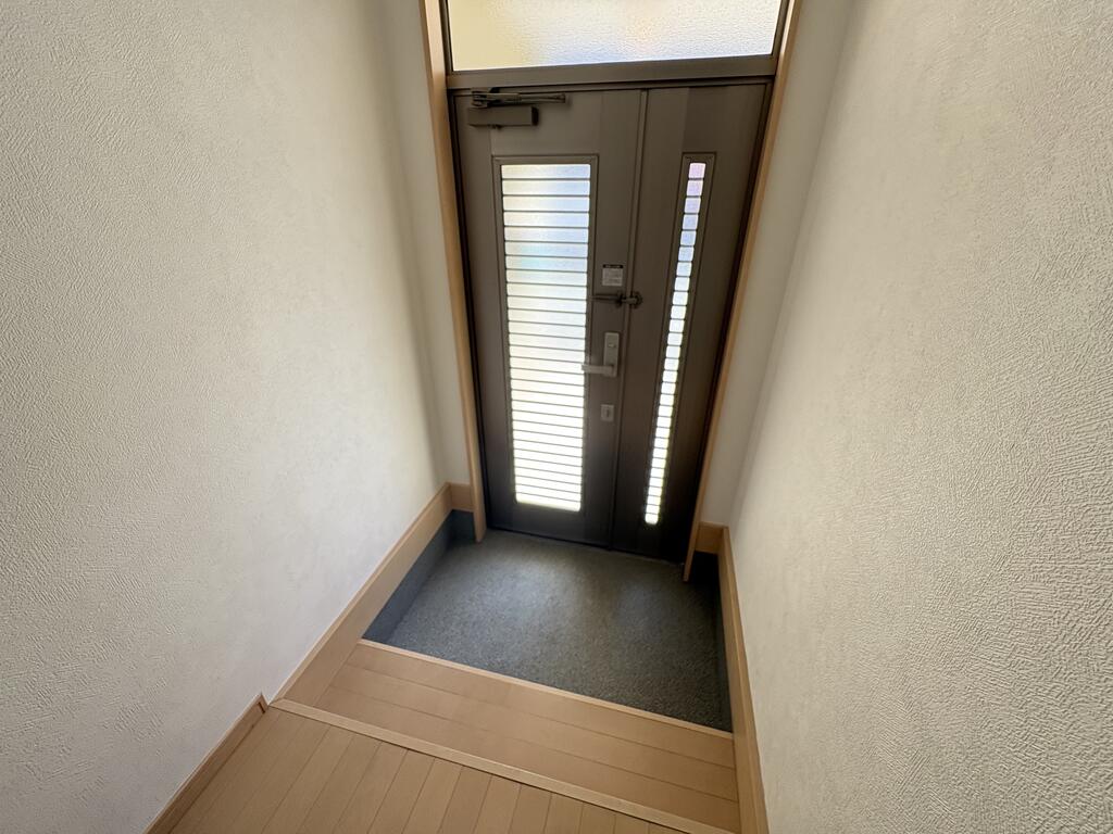 南田辺5丁目貸家の玄関写真