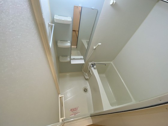 バス・シャワールーム　※別部屋の写真です