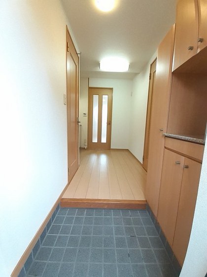 玄関　※別部屋の写真です