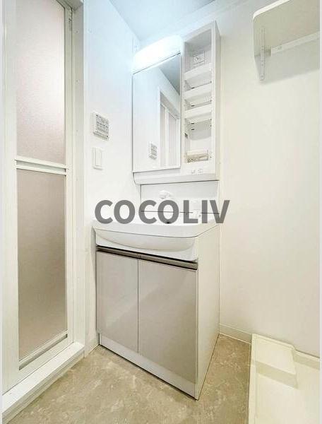 洗面設備　同物件別部屋写真
