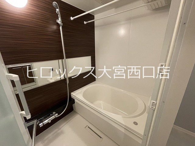 バス・シャワールーム　追い焚き機能付浴室