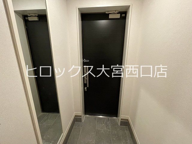 玄関　玄関ドア
