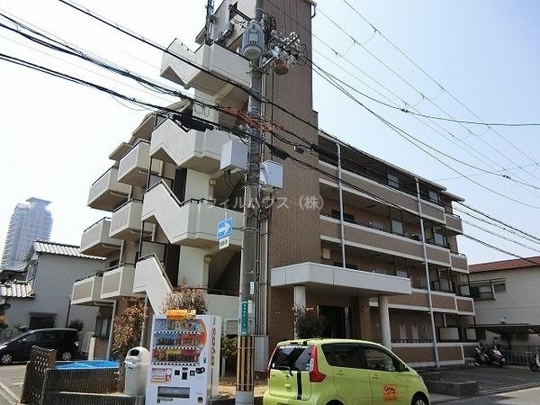 建物外観　エレベーターあり！