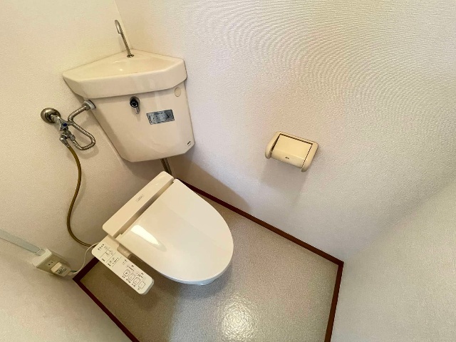 トイレ　※同物件別号室の参考写真です。