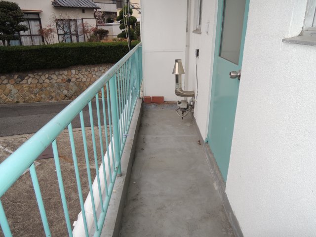 バルコニー　この写真は同マンションの他のお部屋のものです