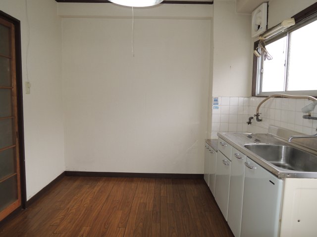 居室・リビング　この写真は同マンションの他のお部屋のものです