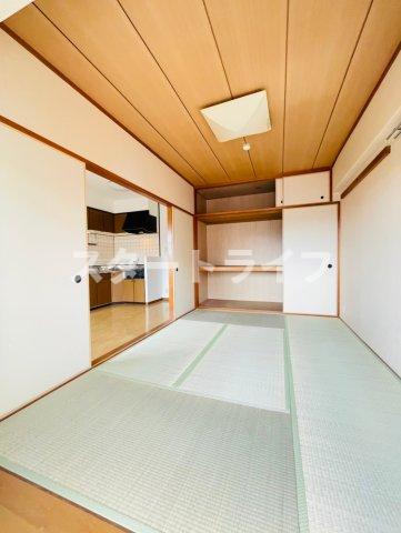 地下鉄御堂筋線 西中島南方駅 徒歩9分 7階建 築29年の内装写真