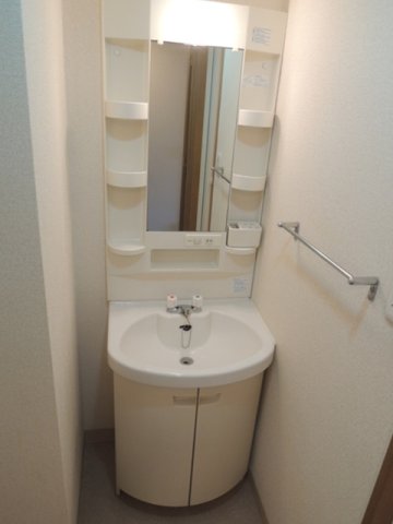 洗面設備　忙しい朝には欠かせない洗面所です♪