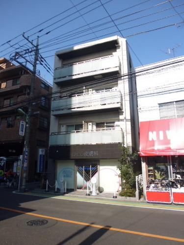 カーサからすやまの外観写真