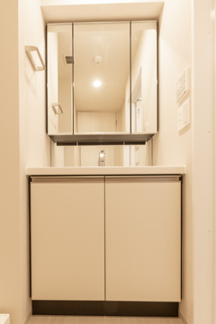 洗面設備　※写真は同タイプ住戸です。