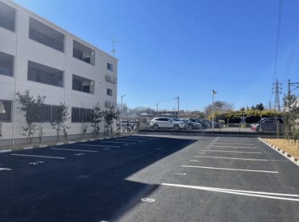 駐車場　平置き駐車場