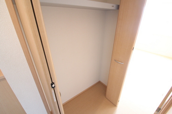 収納　※別部屋の写真です