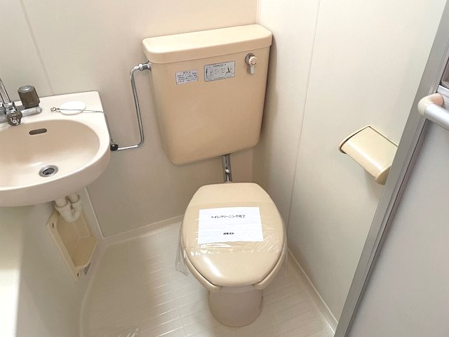 トイレ　トイレ