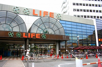 スーパー　ライフ平和台店（スーパー）まで899m