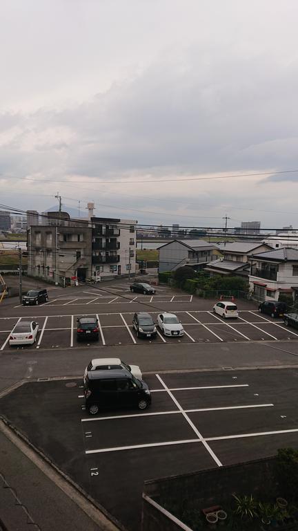 【ボン長田の駐車場】