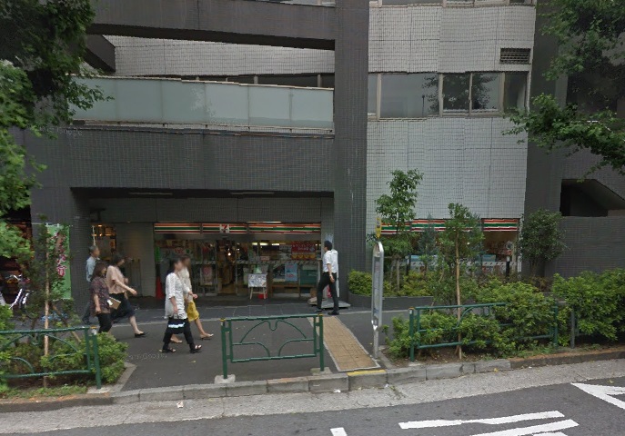 コンビニ　セブンイレブン西麻布4丁目店（コンビニ）まで123m