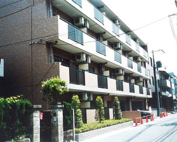 大阪府東大阪市御厨中１の賃貸マンションの外観