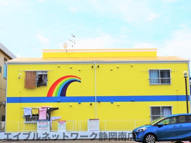 【静岡市駿河区池田のアパートの建物外観】