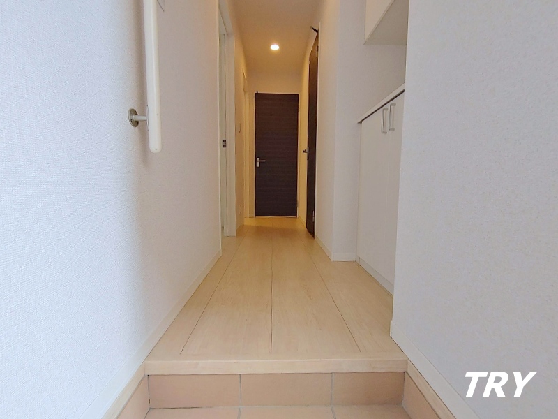 Casa大町Cの玄関写真