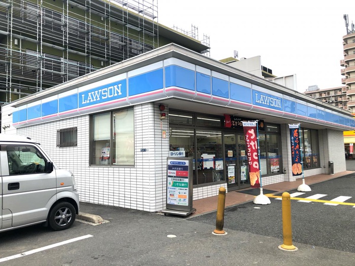コンビニ　ローソン東大阪玉串町東店（コンビニ）まで407m