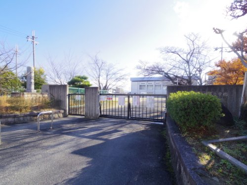 小学校　橿原市立晩成小学校（小学校）まで1395m