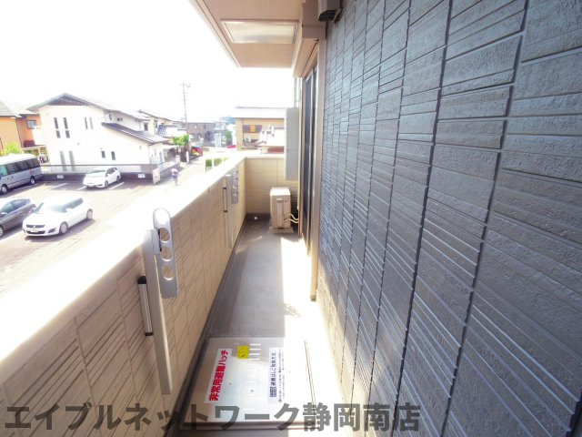 バルコニー　落ち着いた時間を過ごせるバルコニーです