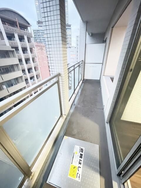 【港区赤坂のマンションのバルコニー】