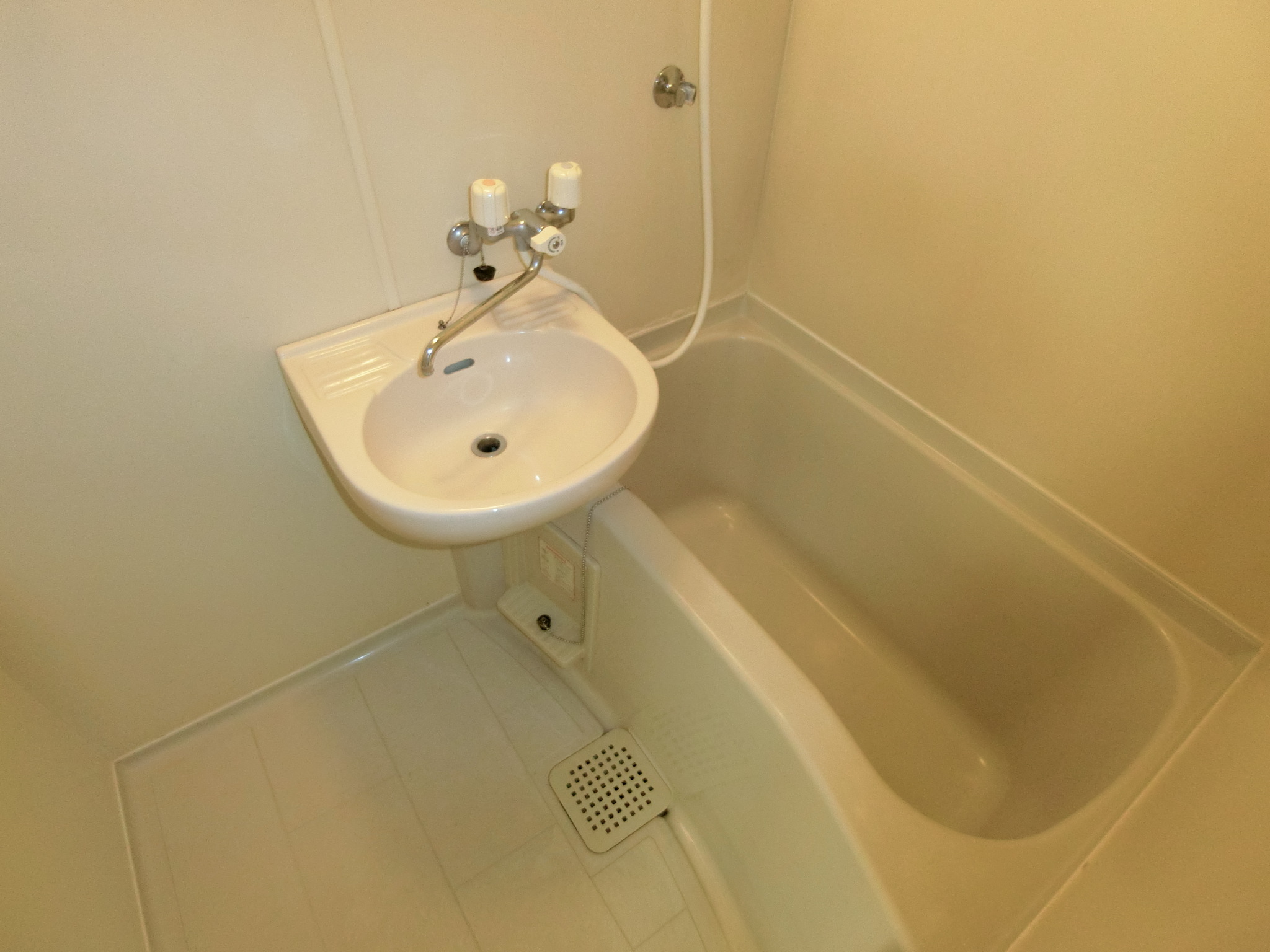 バス・シャワールーム　綺麗なバスルームです☆