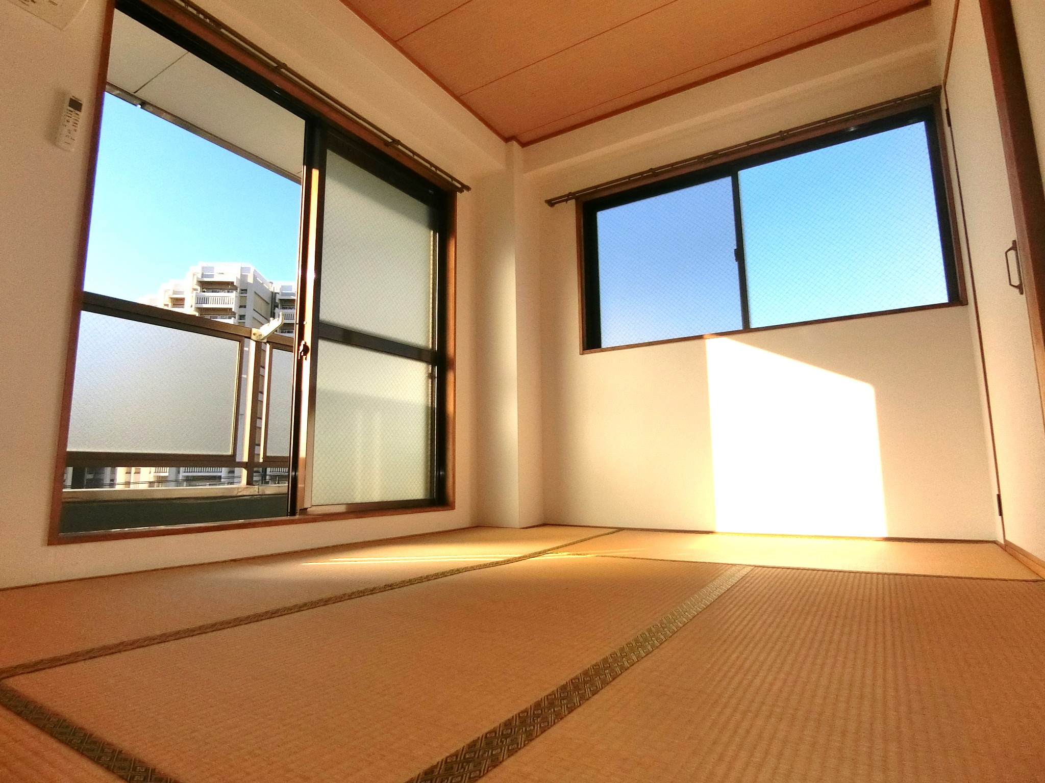 その他部屋・スペース　収納を完備した明るい和室のベッドルームです☆